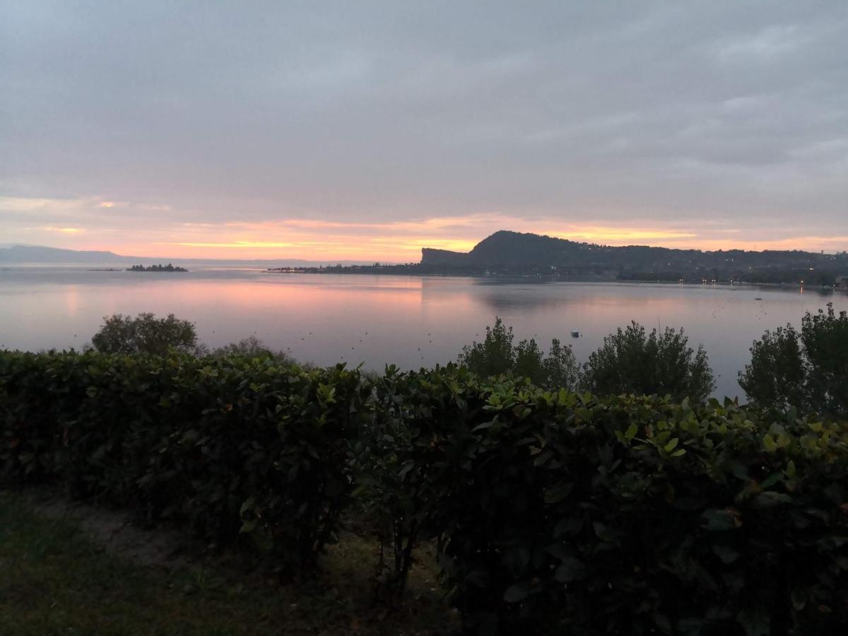 Note Di Lago Манерба-дель-Гарда Экстерьер фото